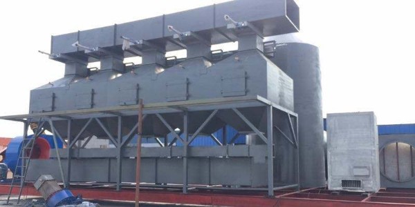 廠家耀先廢氣處理妙招：<i style='color:red'>活性炭</i>吸附式催化燃燒設(shè)備組合優(yōu)勢突出