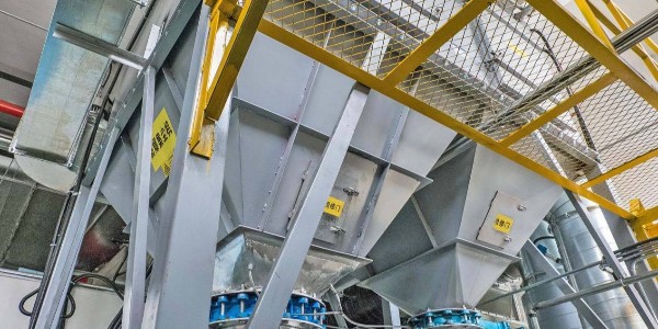 可怕！電子車間發生鋁合金粉塵爆燃事故！處理易燃易爆粉塵別僥幸，防爆除塵器安全防爆無事故