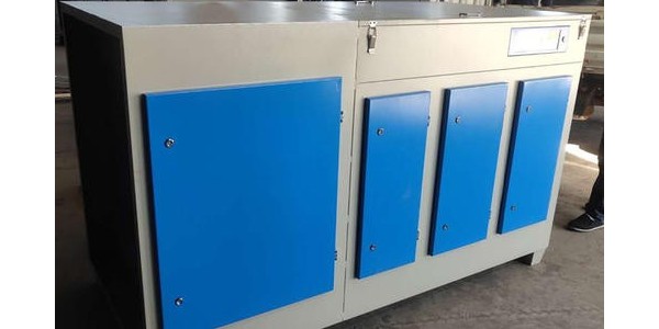 印刷廠油墨廢氣就交給uv<i style='color:red'>光解光催化</i>設(shè)備吧，粉塵廢氣一鍵清空！